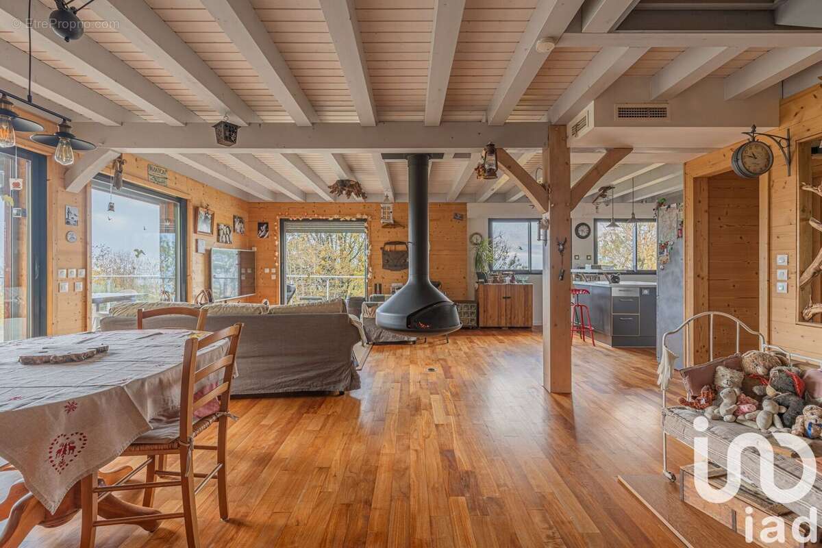 Photo 3 - Maison à SERRIERES-EN-CHAUTAGNE