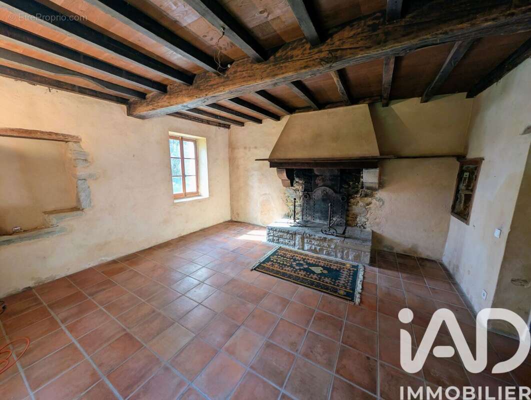 Maison 350 m² à Saint-Etienne-D'orthe  - photo 7