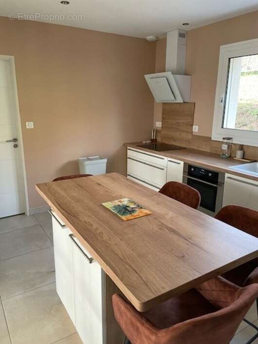 Maison à SAINT-JUNIEN