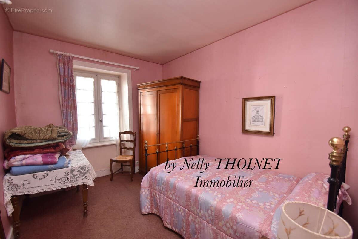 Dépt 63. egliseneuve d'entraigues, maison en pierre de village, 5 pièces - photo 7