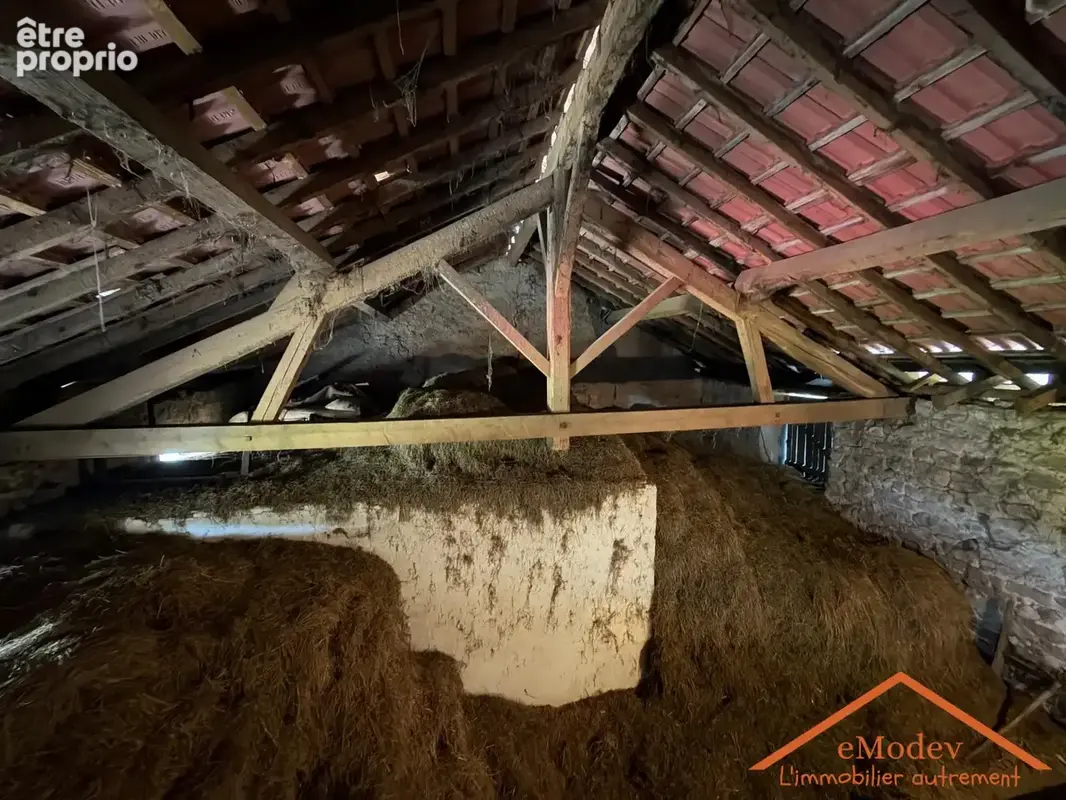 Maison 193 m² à Arches  - photo 4