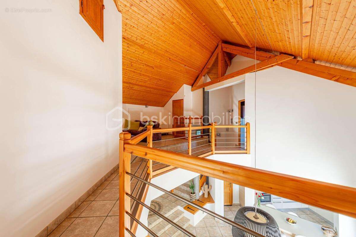 Maison à CHAPEIRY
