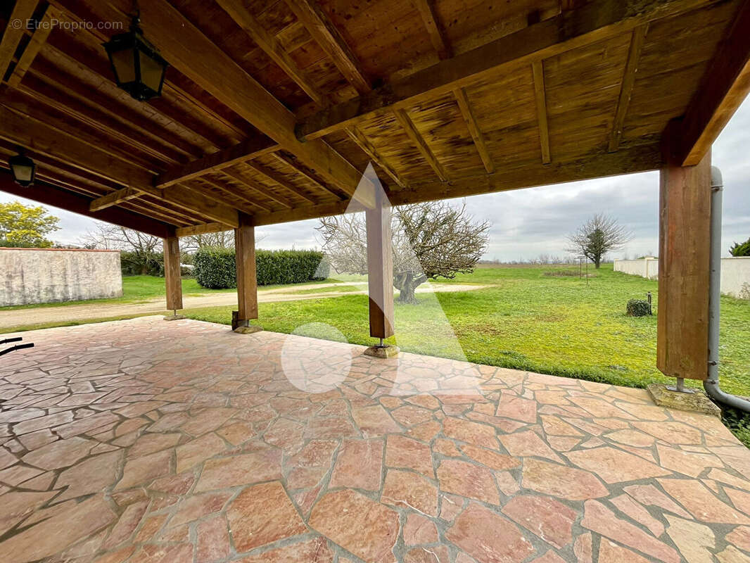 Maison à SAINT-SORNIN