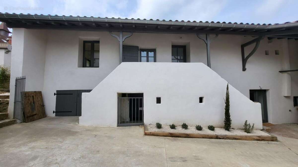 Maison à CHASSELAY