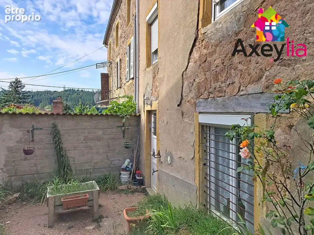 Maison 3 pièces 87 m² · à Cuinzier · 87,1 m² · 75 000 €