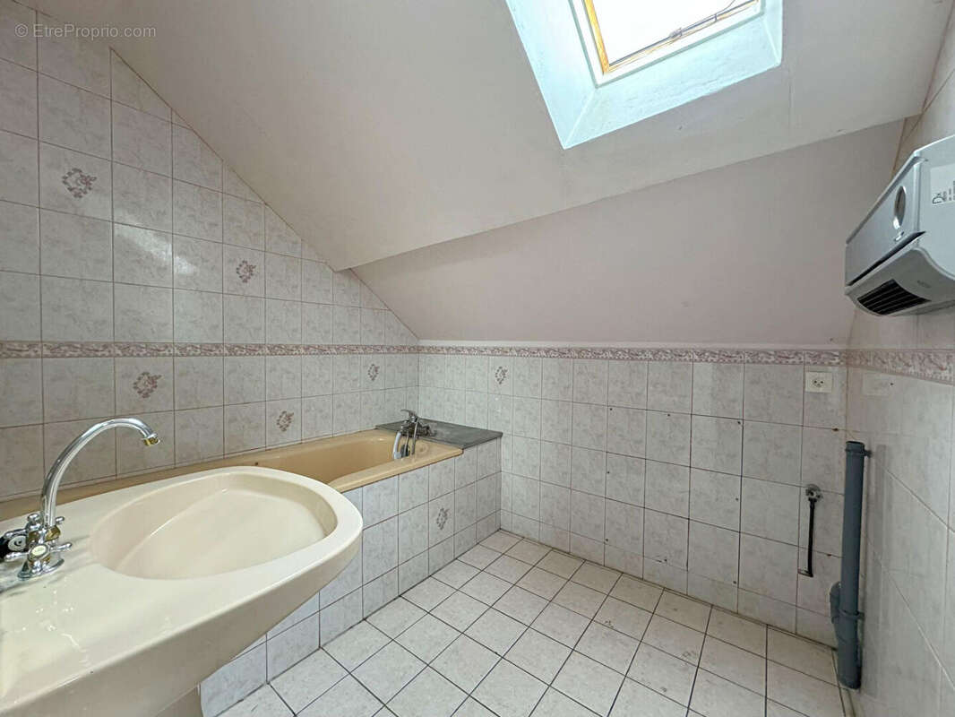 Appartement à SAINT-PIERRE-D'ALBIGNY