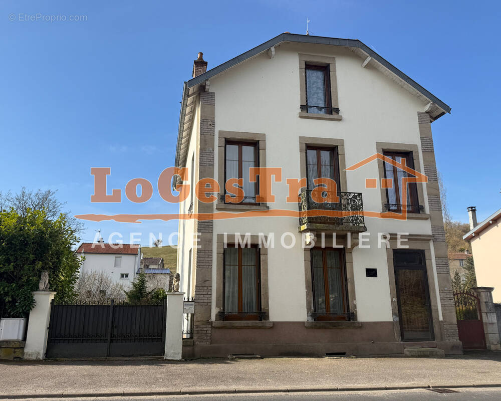 Maison à CONTREXEVILLE
