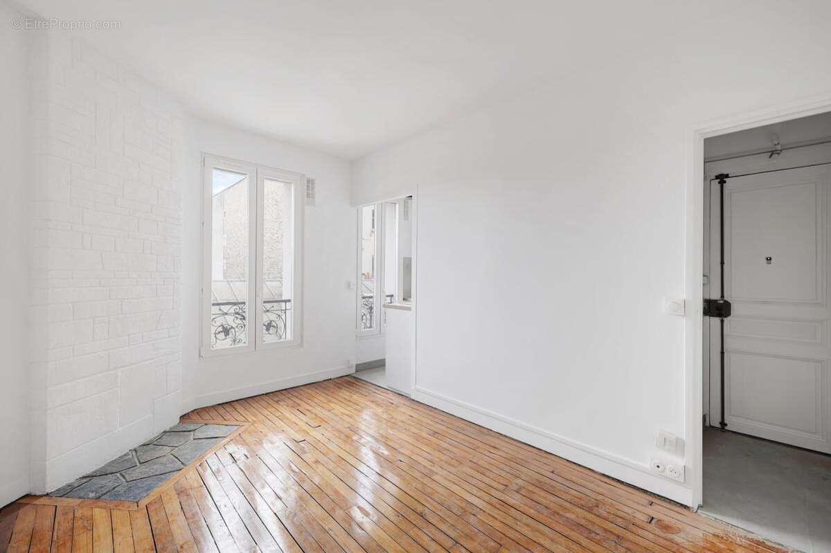 Appartement à PARIS-20E