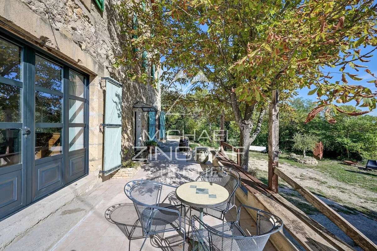 Maison à LOURMARIN