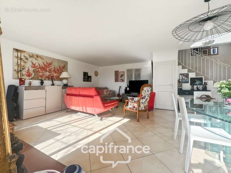 Appartement à HYERES
