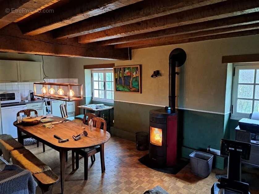 Maison à CHAILLAC