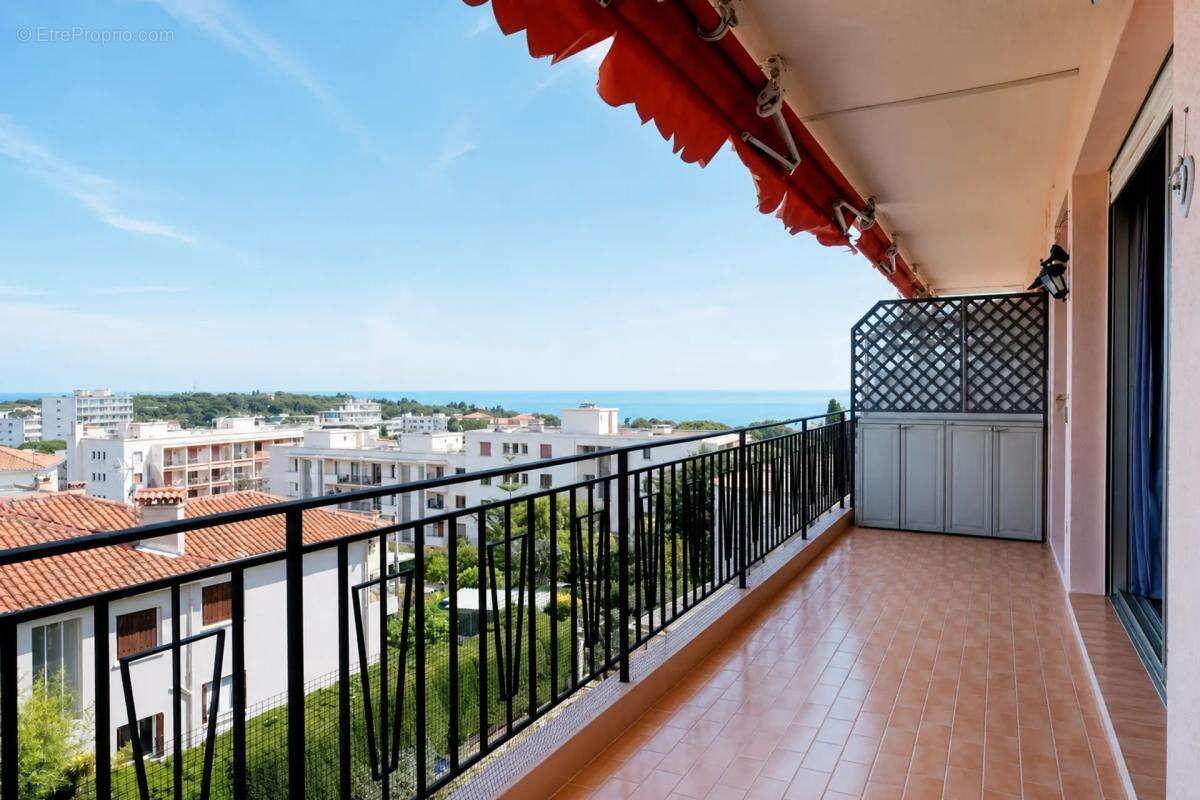 Appartement à ROQUEBRUNE-CAP-MARTIN