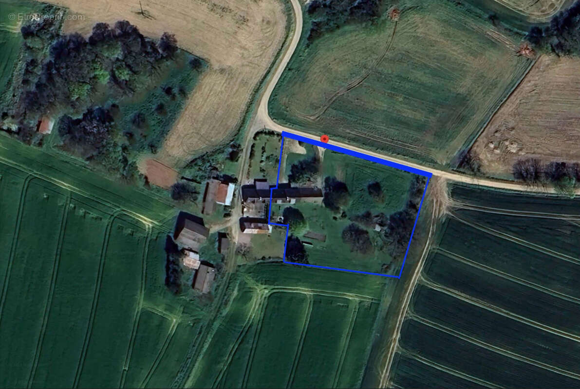 Maison à HENANBIHEN