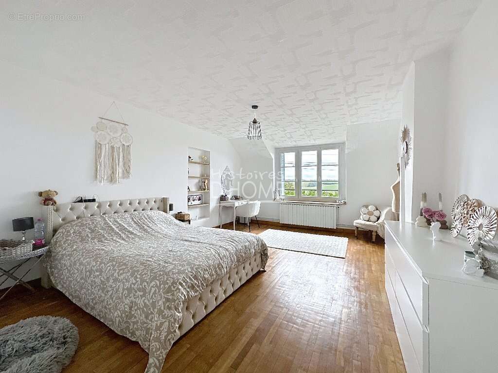 Maison à LA FERTE-GAUCHER