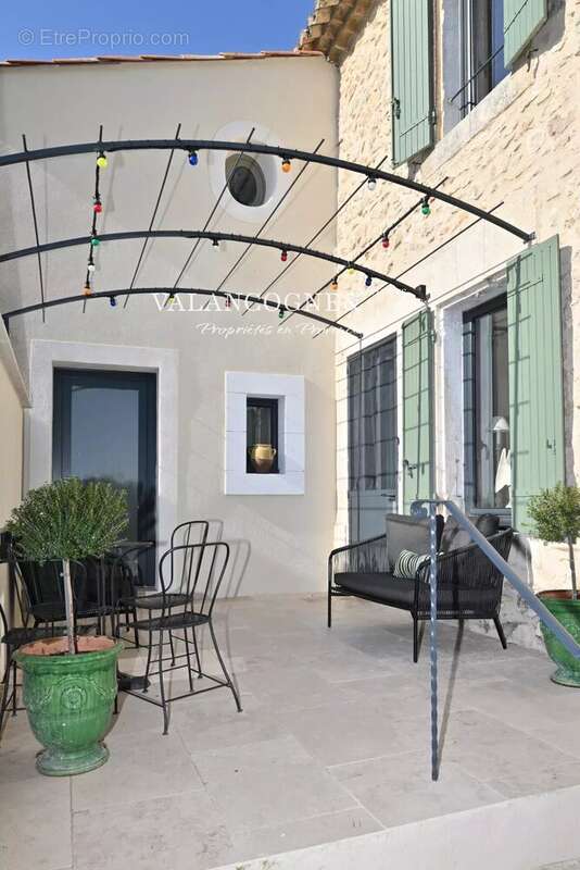 Maison en pierre du XVIII siècle - photo 4