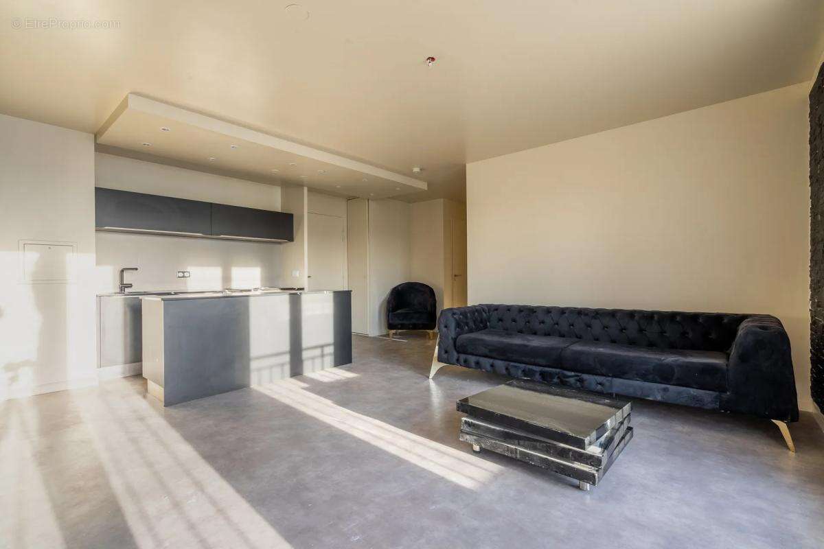 Appartement à LE BLANC-MESNIL