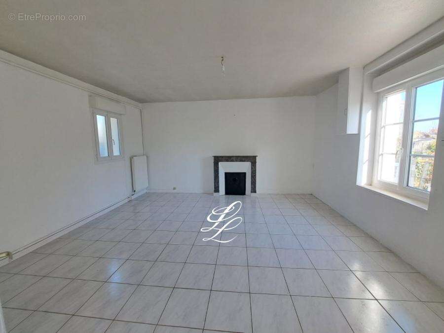 Maison à LA SUZE-SUR-SARTHE