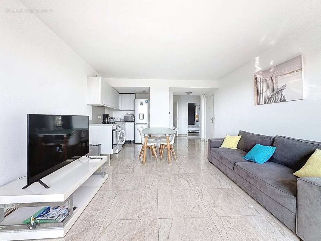 Appartement à MANDELIEU-LA-NAPOULE