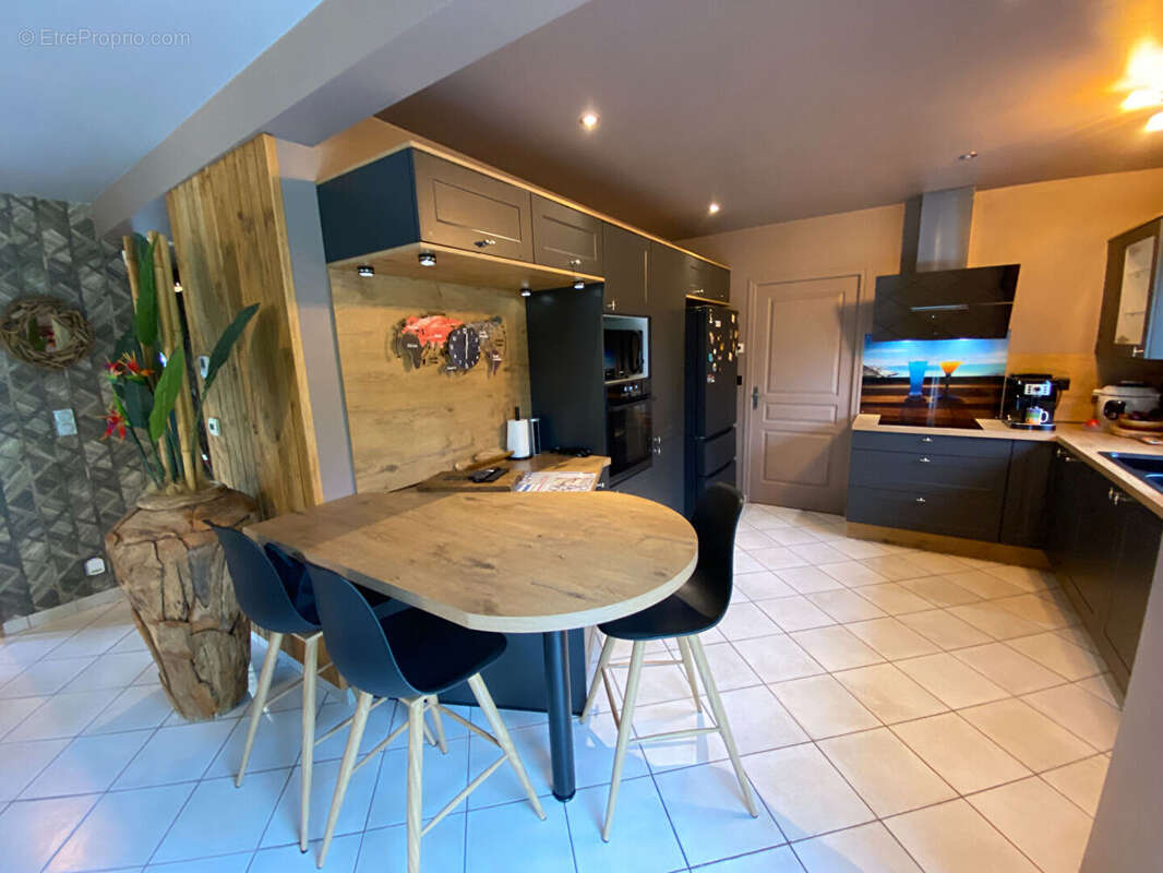 Maison à JUGON-LES-LACS