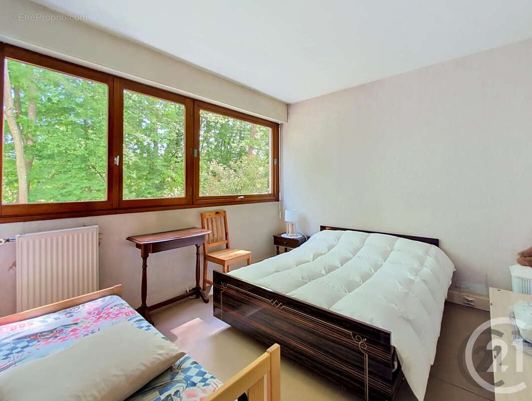 Appartement à VAUX-LE-PENIL