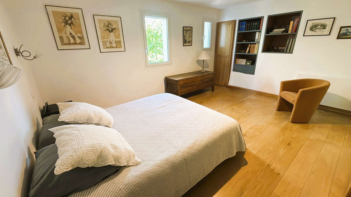 Maison à SAINT-FORTUNAT-SUR-EYRIEUX