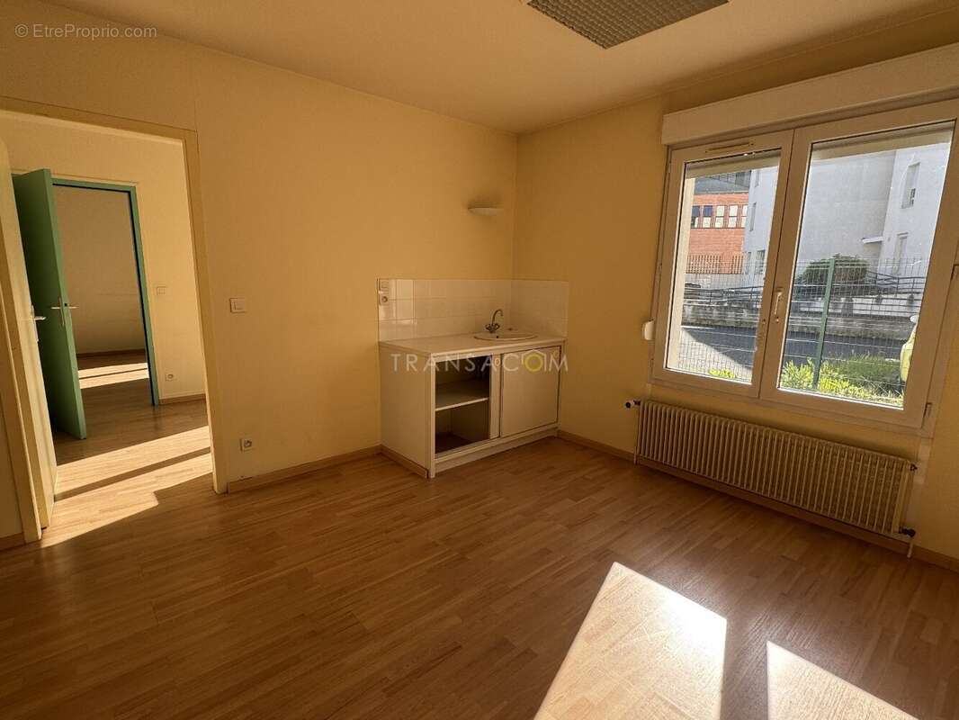 Commerce à SAINT-PIERRE-DES-CORPS