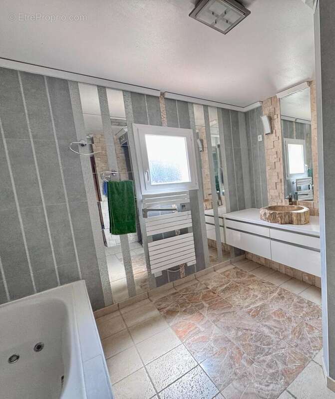 Photo 2 - Maison à BESSE-SUR-ISSOLE