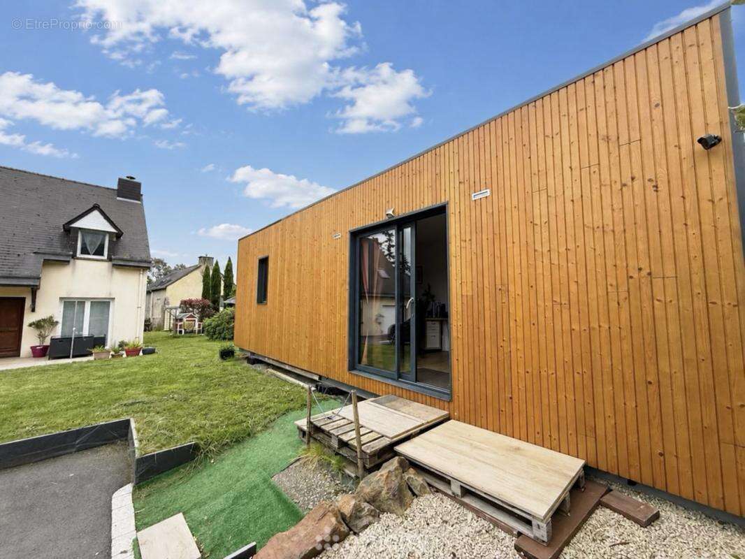 Maison à LA CHAPELLE-CHAUSSEE