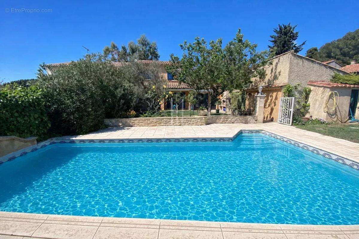 Maison à MAUSSANE-LES-ALPILLES