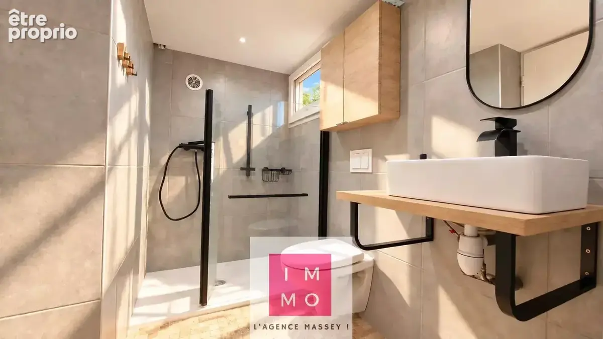 Maison de caractère aux beaux volumes – 143 m² – Lourdes - photo 13