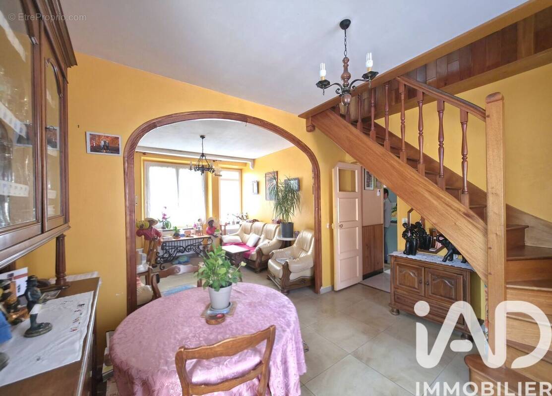 Photo 1 - Maison à GALLARDON