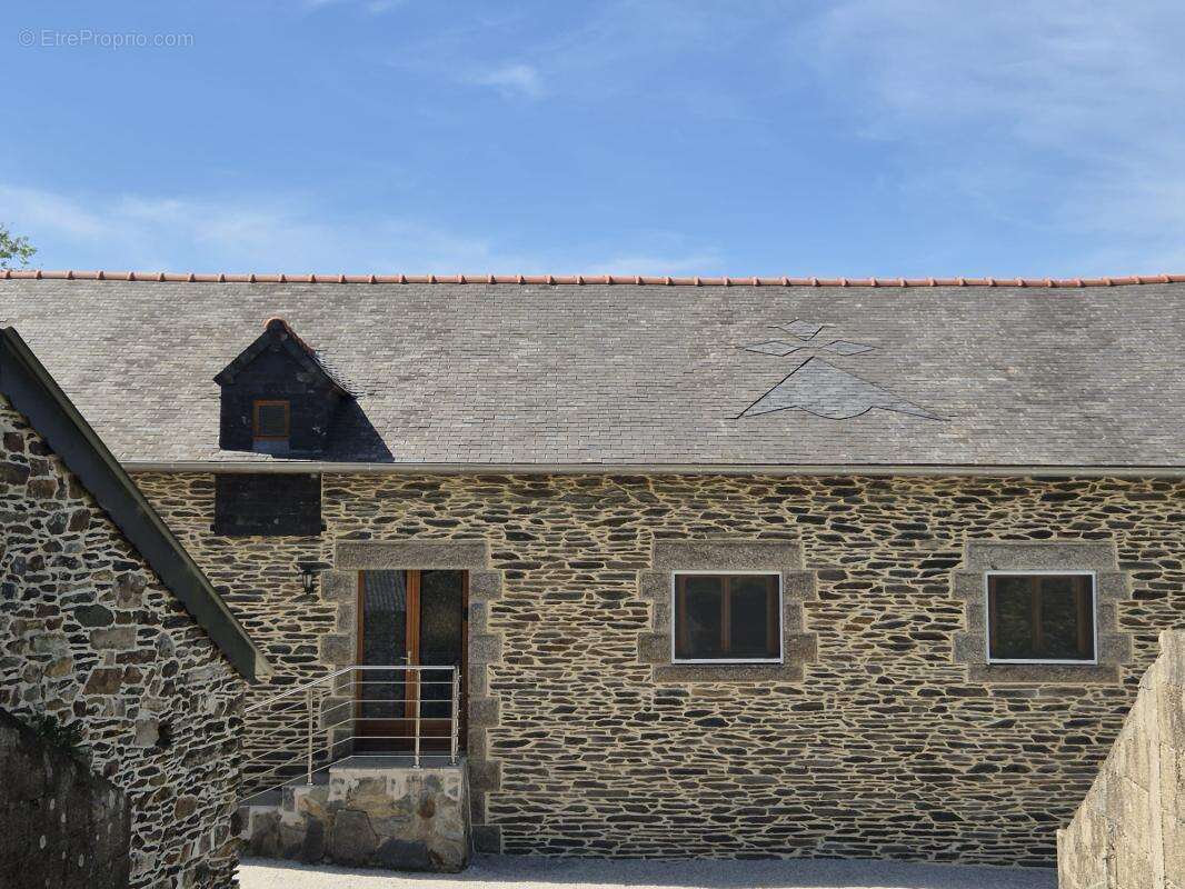 Maison à PLUSSULIEN