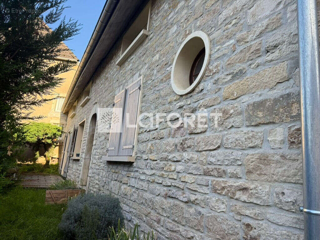 Maison à BARD-LES-PESMES