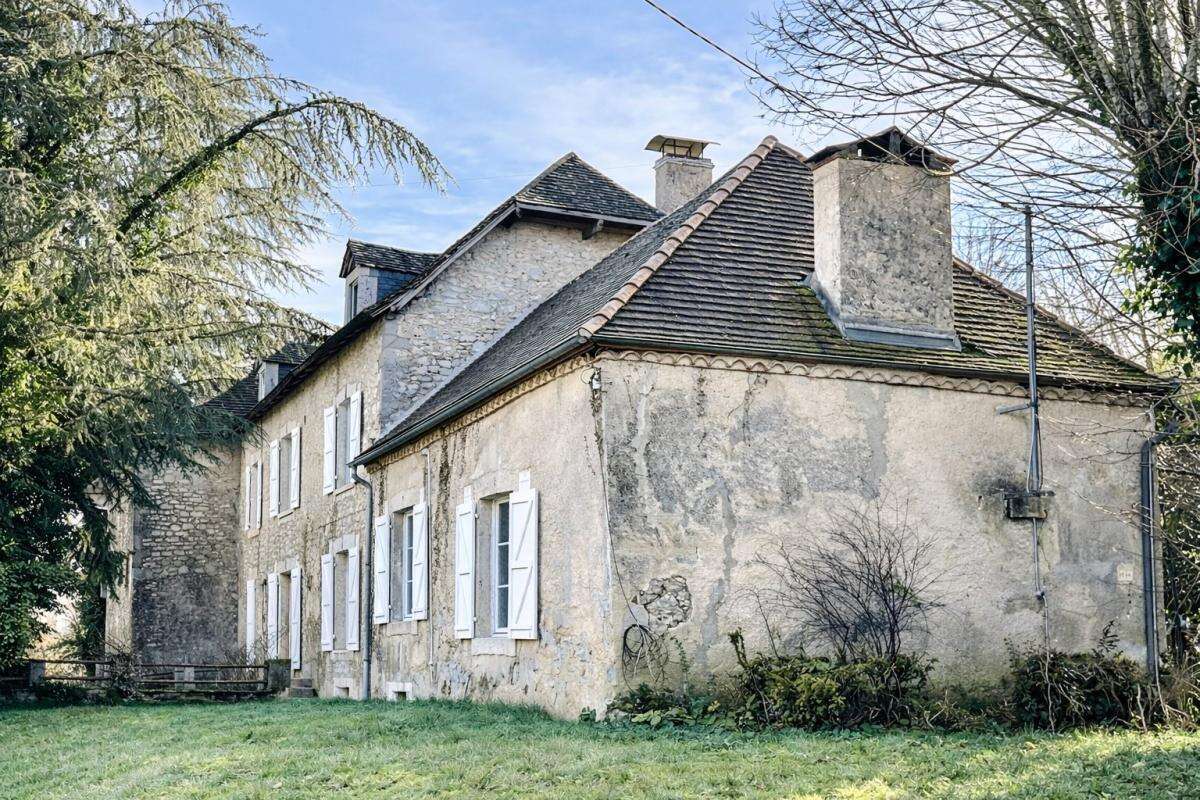 Maison à CREYSSE