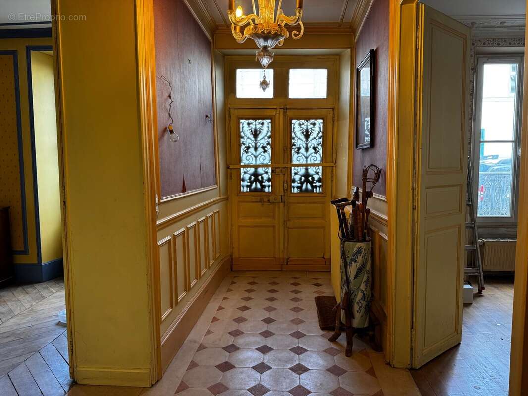 Maison à FONTAINEBLEAU