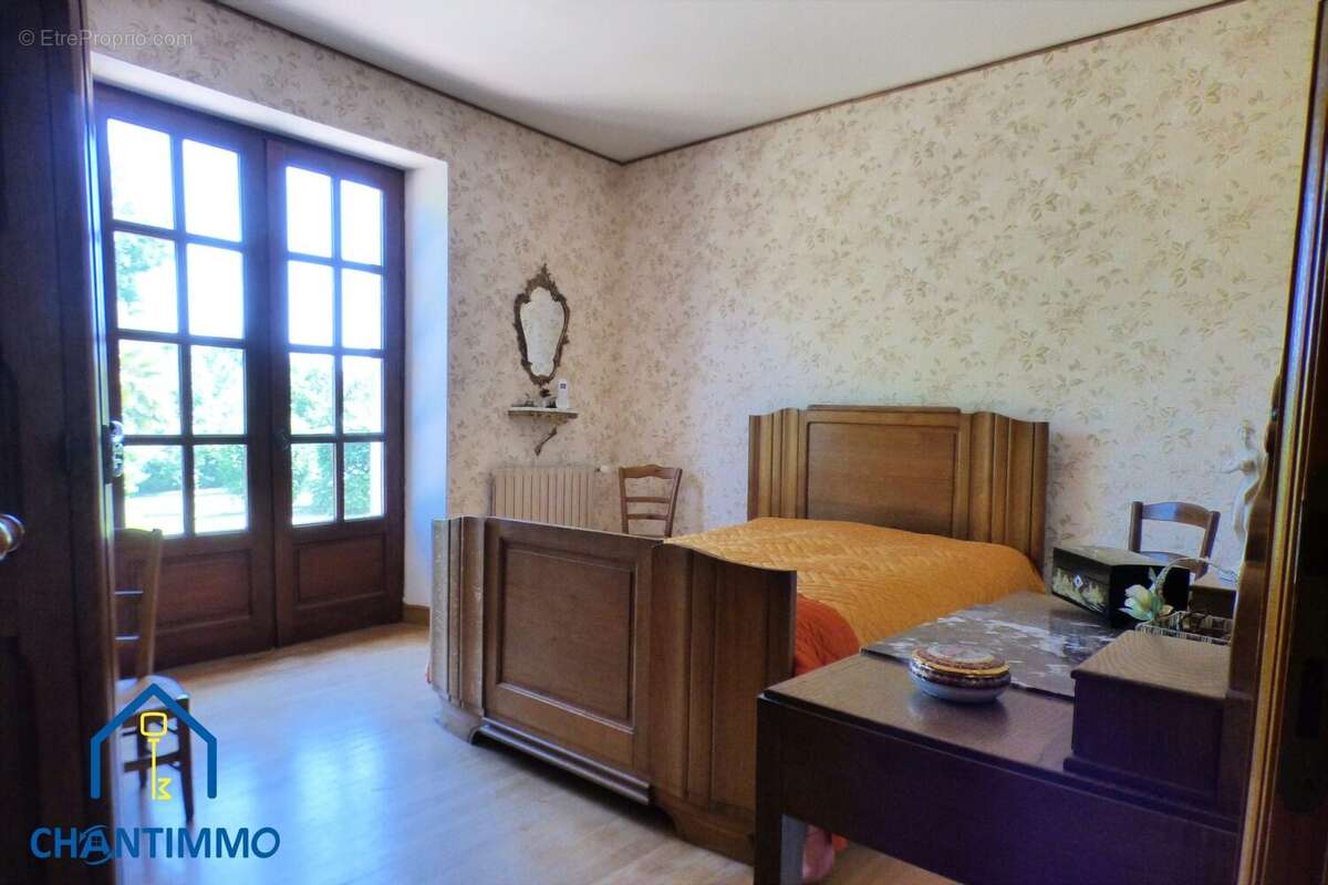 Maison à LA CAILLERE-SAINT-HILAIRE