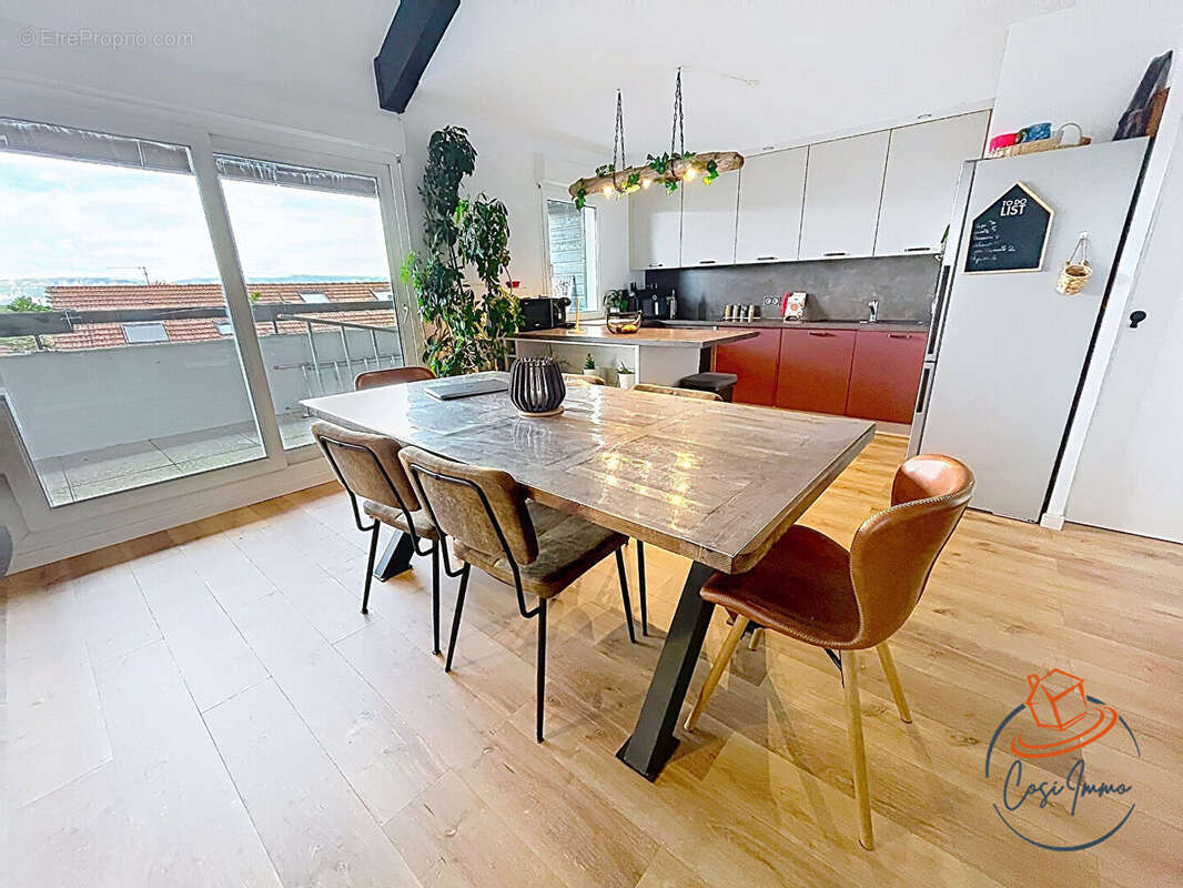 Appartement à THOIRY