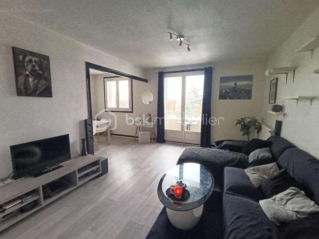 Appartement à LES ABRETS