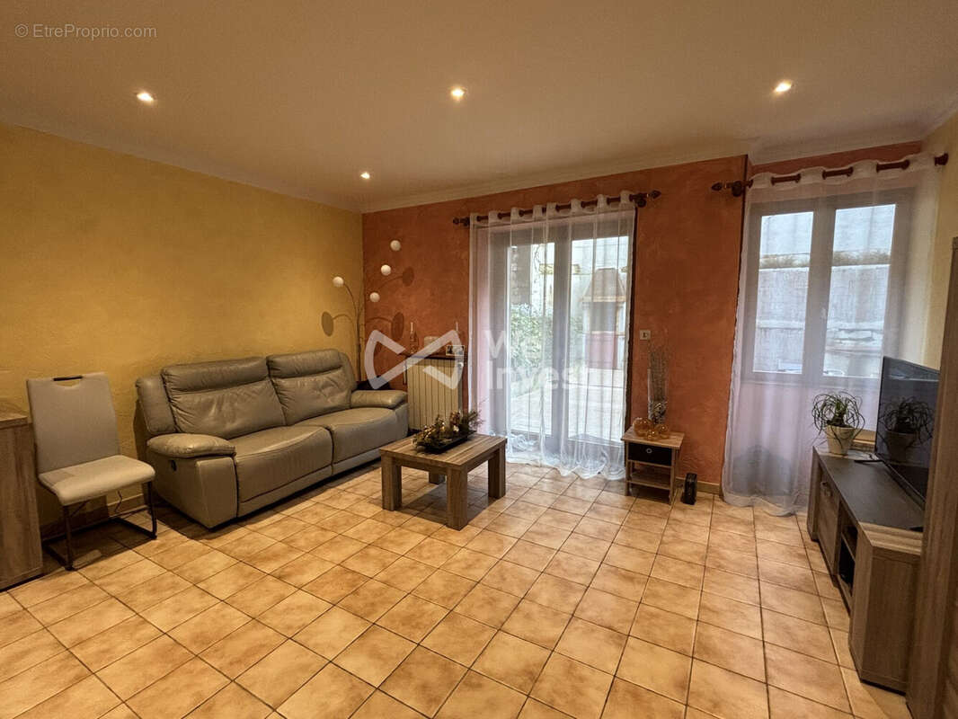 Maison à LANCRANS