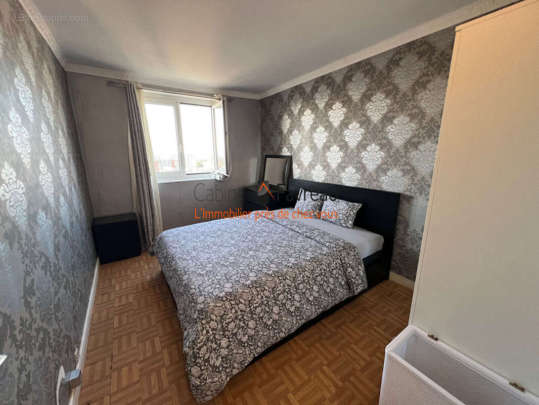 Appartement à CHEVILLY-LARUE