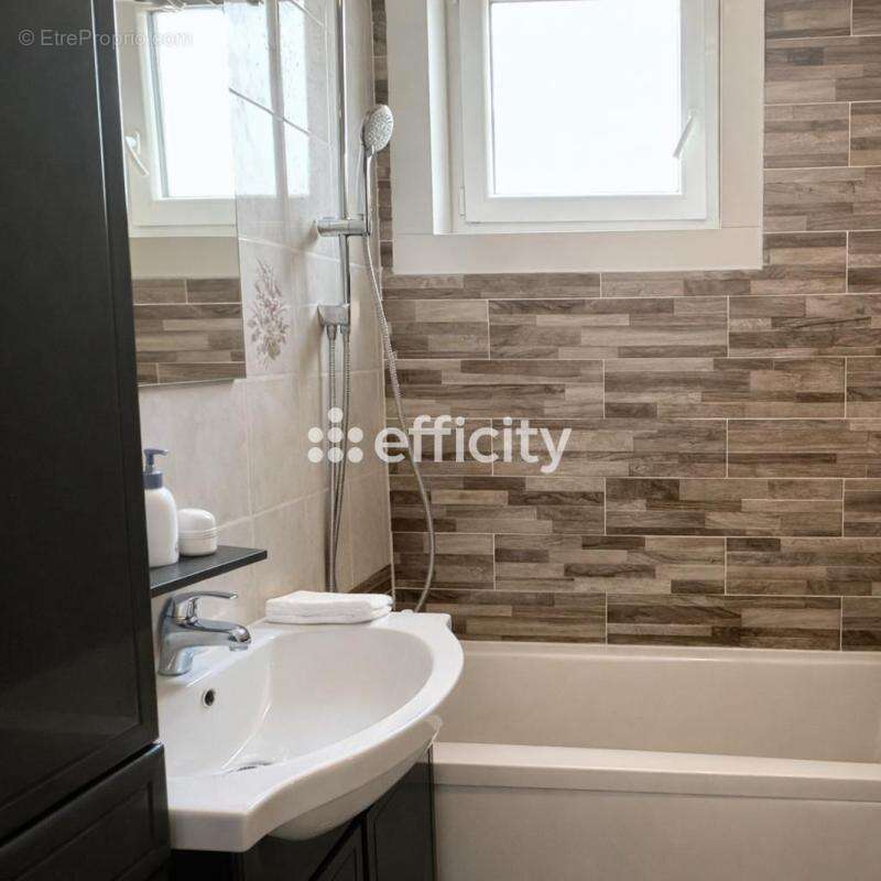 Appartement à BONDY