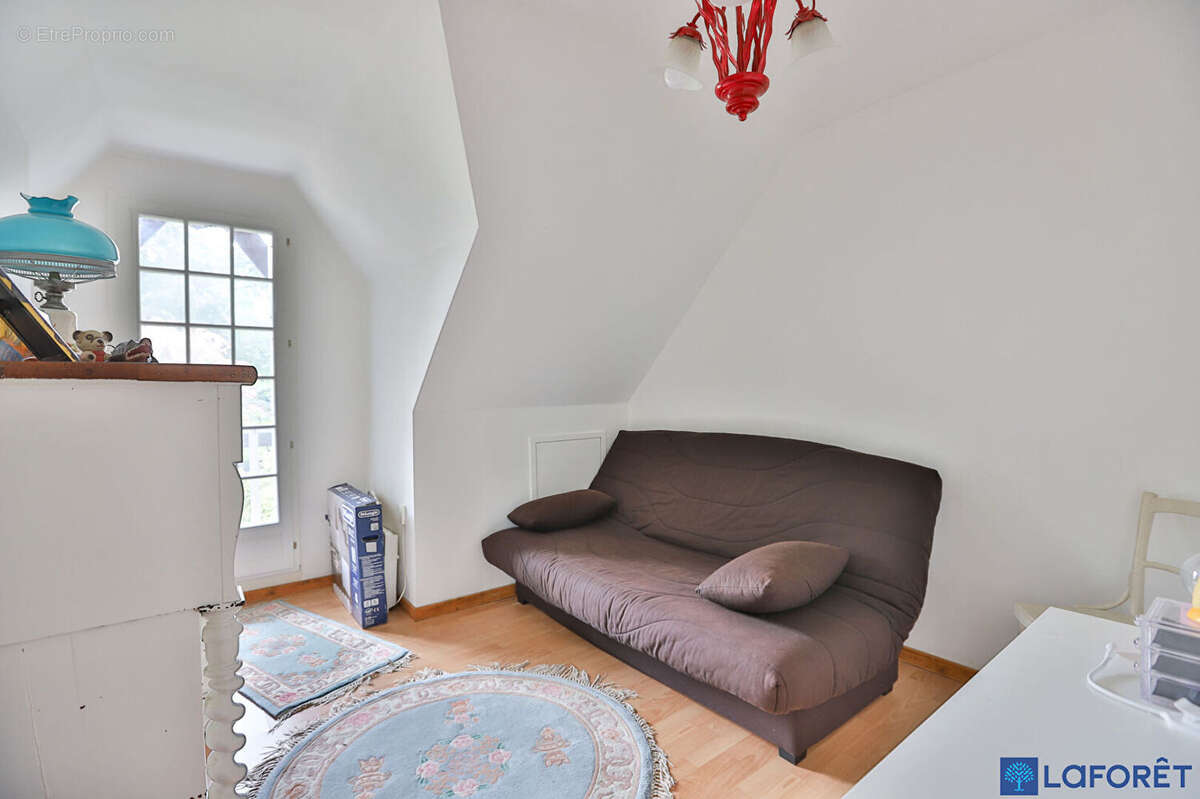 Maison à VILLIERS-SAINT-FREDERIC