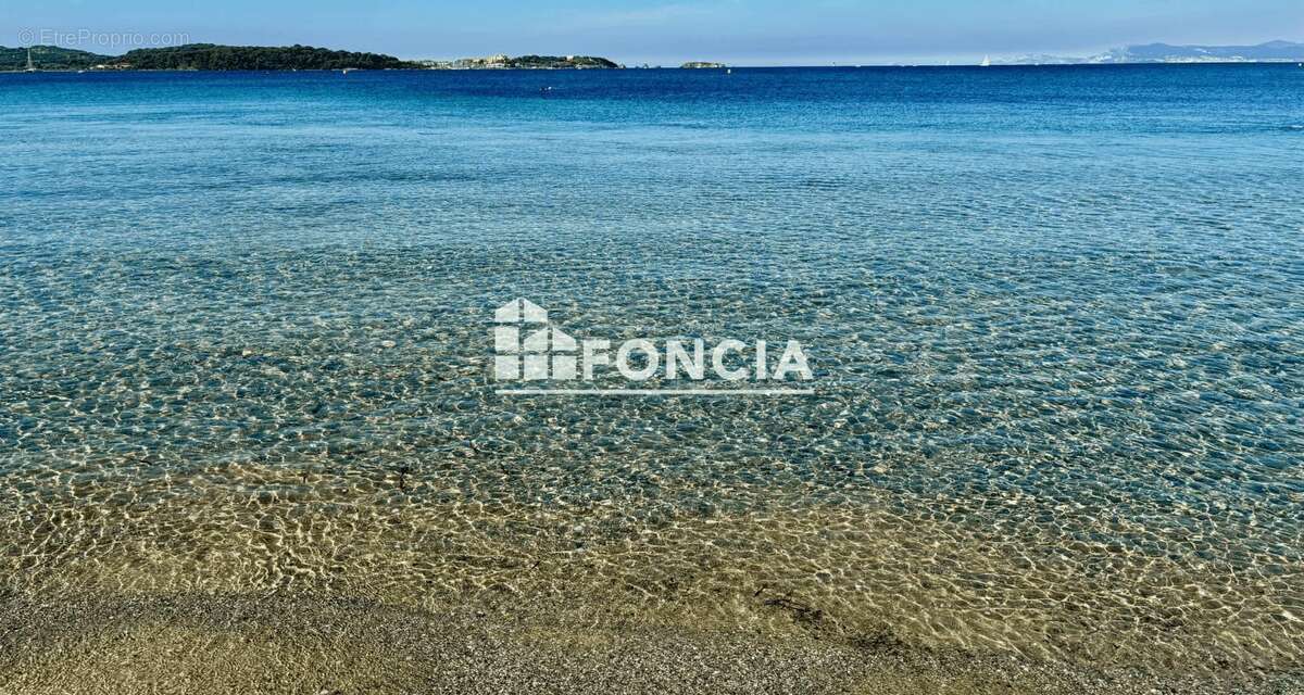 Appartement à SIX-FOURS-LES-PLAGES