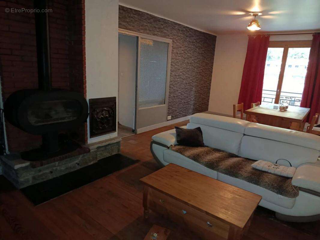 Maison à SAINT-MARCEL