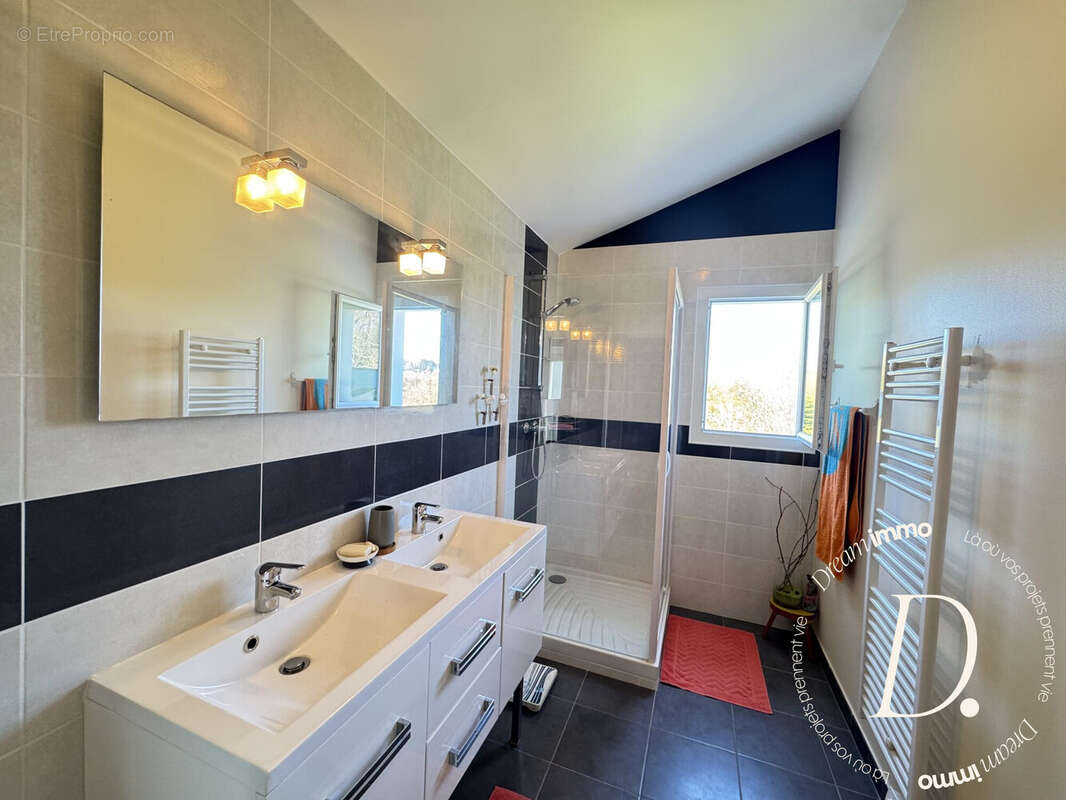 Maison à BASSUSSARRY