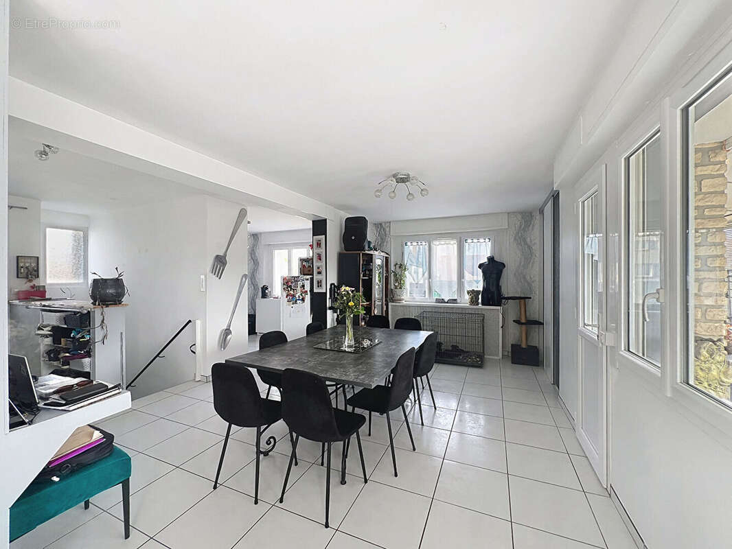 Maison à LOISY-SUR-MARNE