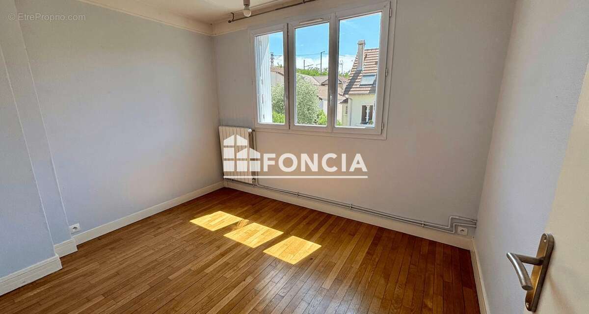 T4 familial avec jardin de copropriete_85 m2__viroflay - photo 7