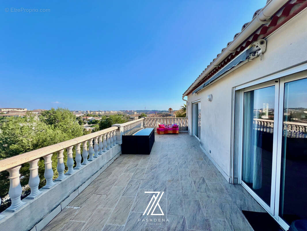 Vente Villa / Maison T5 Contemporaine avec Piscine et Triple Terrasse   Juvignac / Montpellier - photo 6