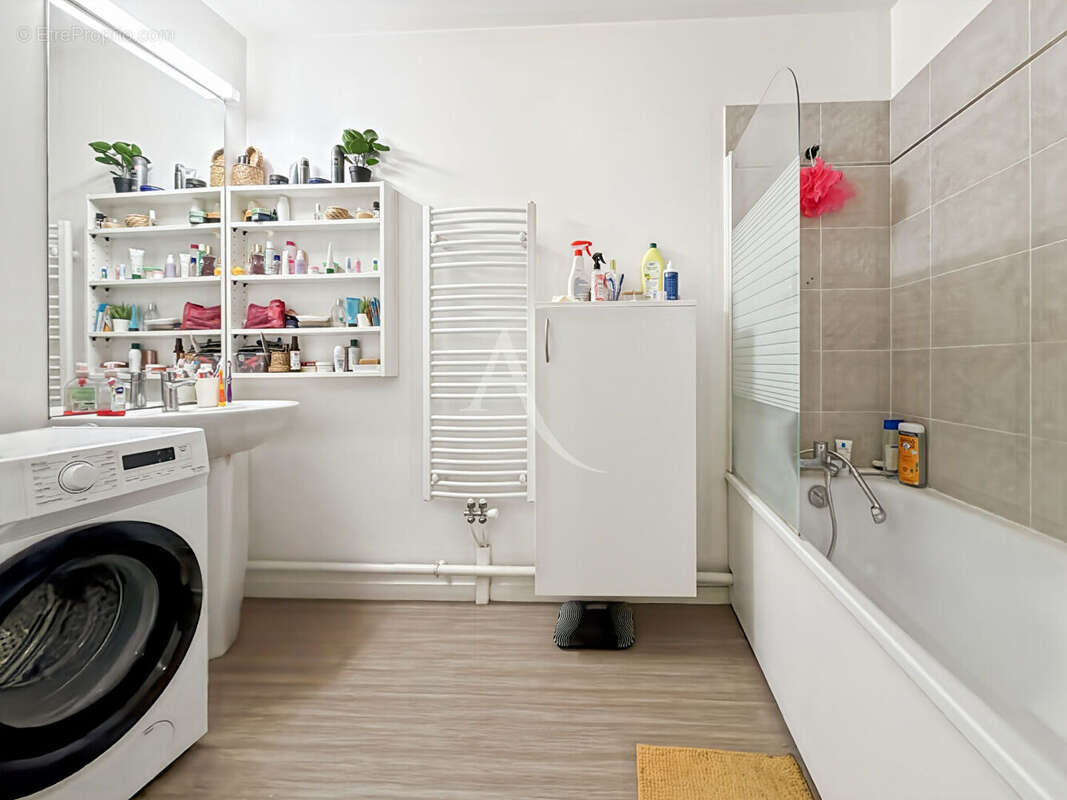 Appartement à JOUY-LE-MOUTIER