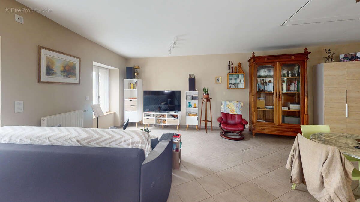 EN EXCLUSIVITE ! le prix d'un grand appartement! Maison de bourg de caractère rénovée, avec garage et terrasse - photo 28